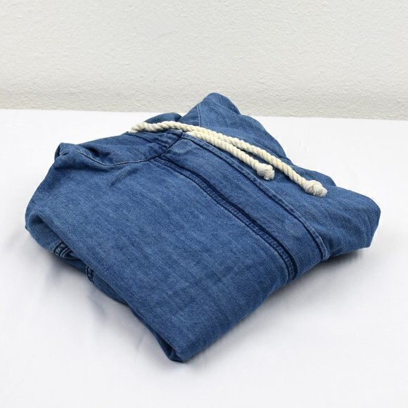 BDG Zip Front Jean Jacket with Roll sleeves Size X-Small Gently Used‎ Condition - Picture 1 of 5